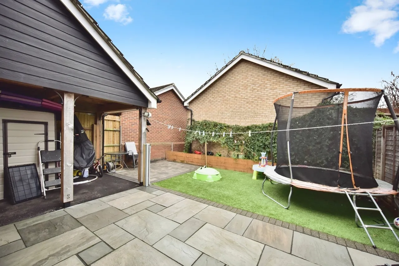 Leigh Road, Sittingbourne, Kent, ME10, photo 5