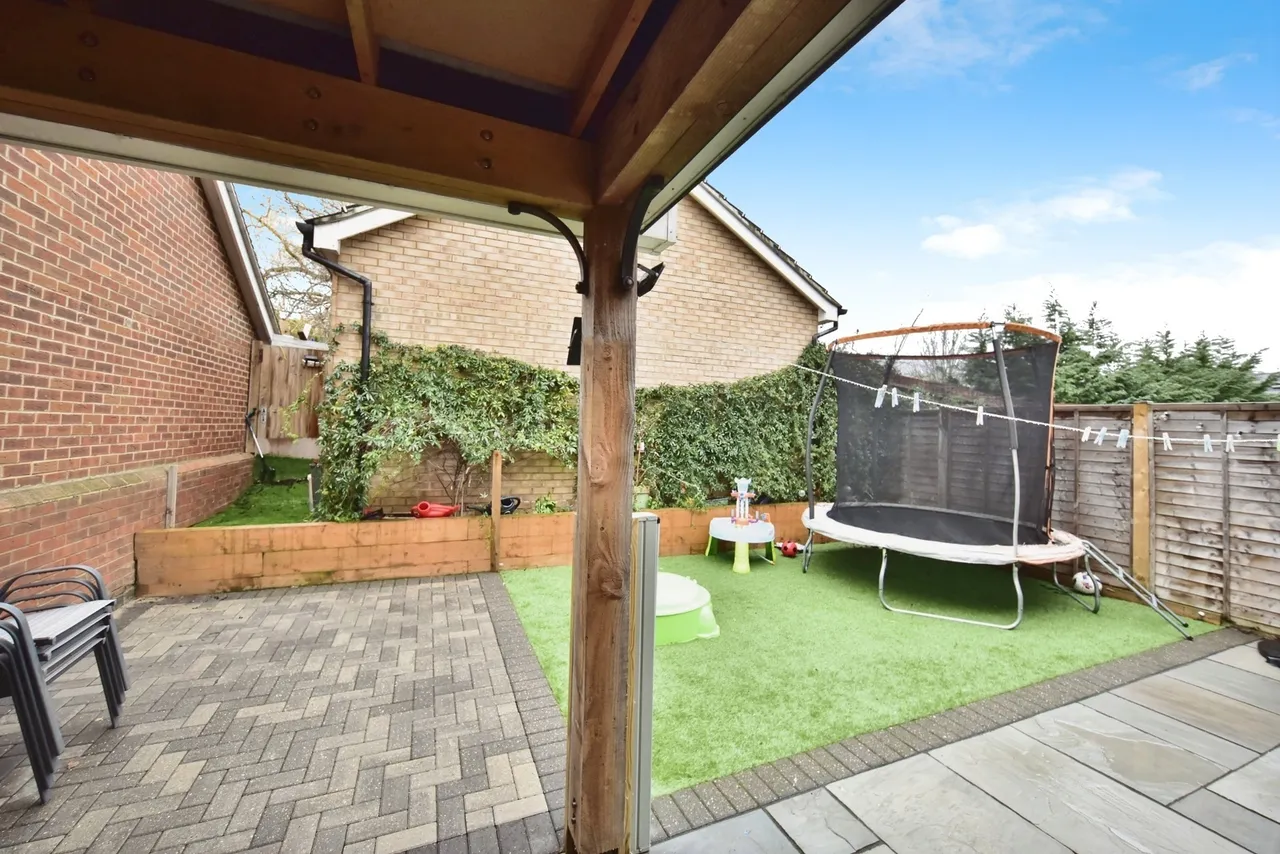 Leigh Road, Sittingbourne, Kent, ME10, photo 15