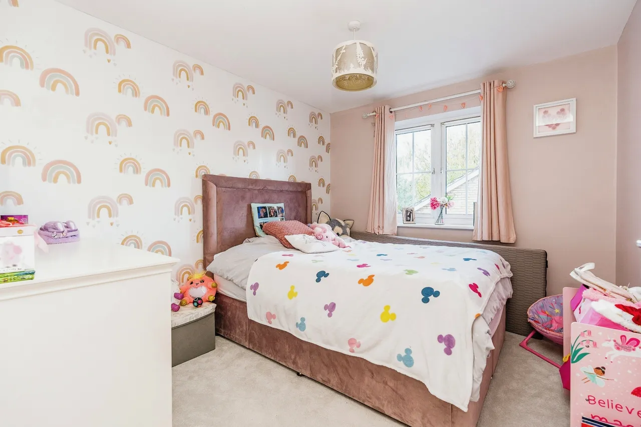 Leigh Road, Sittingbourne, Kent, ME10, photo 9