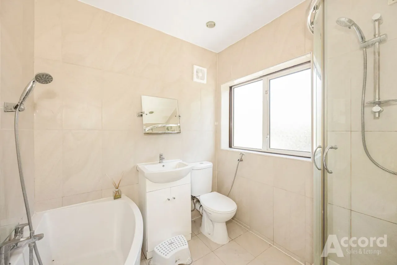 Seymer Road, Romford, RM1, photo 31