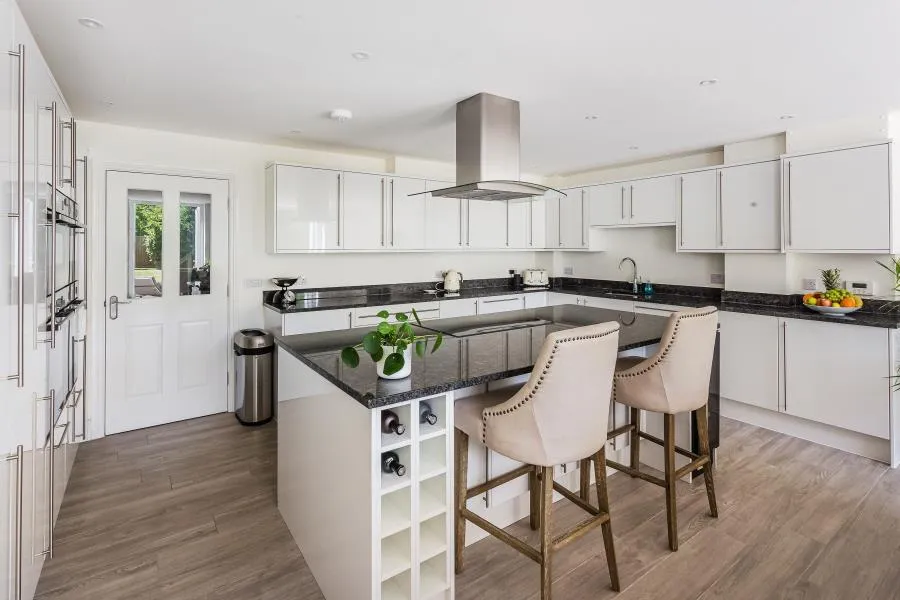 Woking Road, Guildford, GU4, photo 7