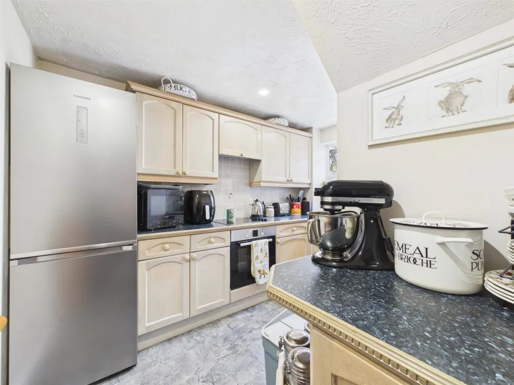 Whitley Court, Deerhurst, photo 4