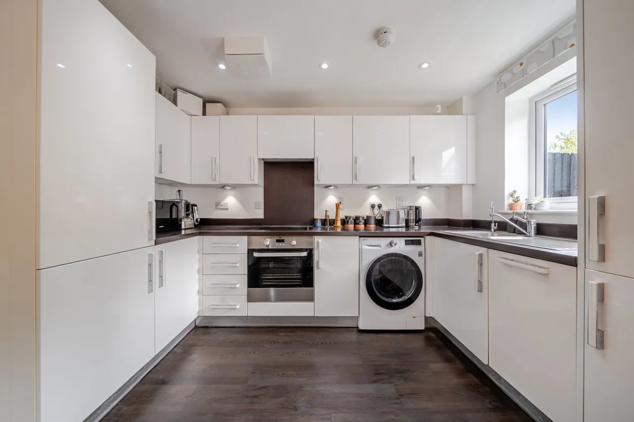 Alcock Crescent, Dartford, DA1, photo 2