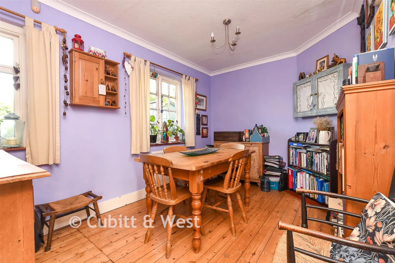 Middle Street, Betchworth, RH3, photo 9