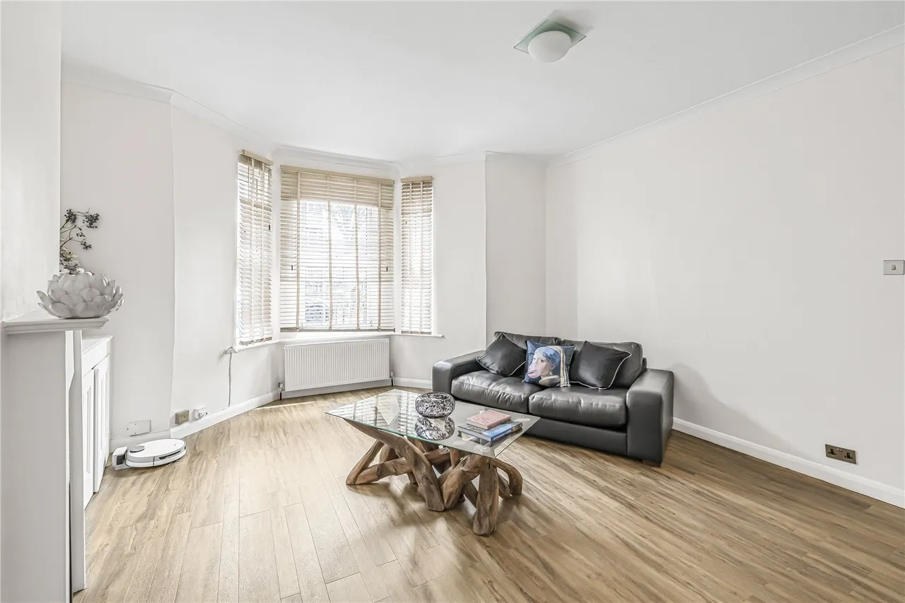 1 bed flat to rent — Meadow Road, Vauxhall, London, SW8