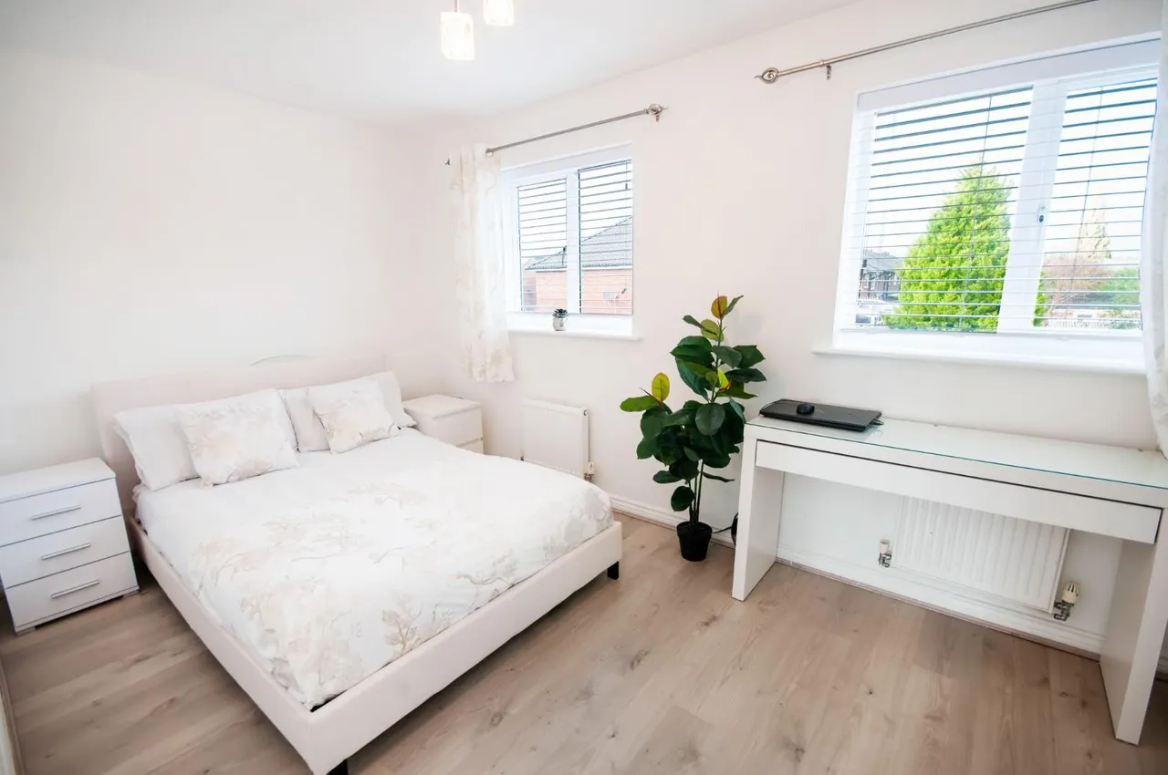 Oakwood Grove, Radcliffe, Manchester, M26 2YL, photo 9