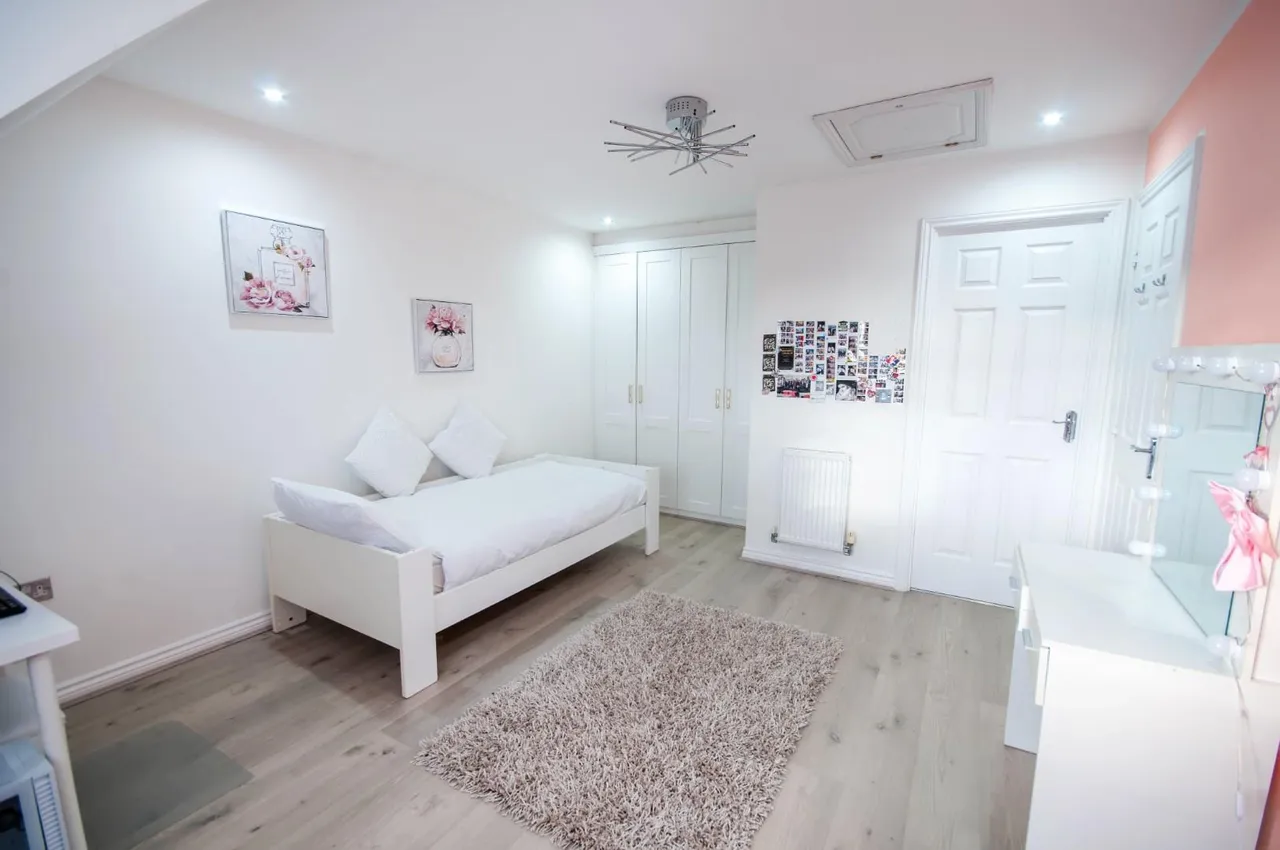 Oakwood Grove, Radcliffe, Manchester, M26 2YL, photo 13
