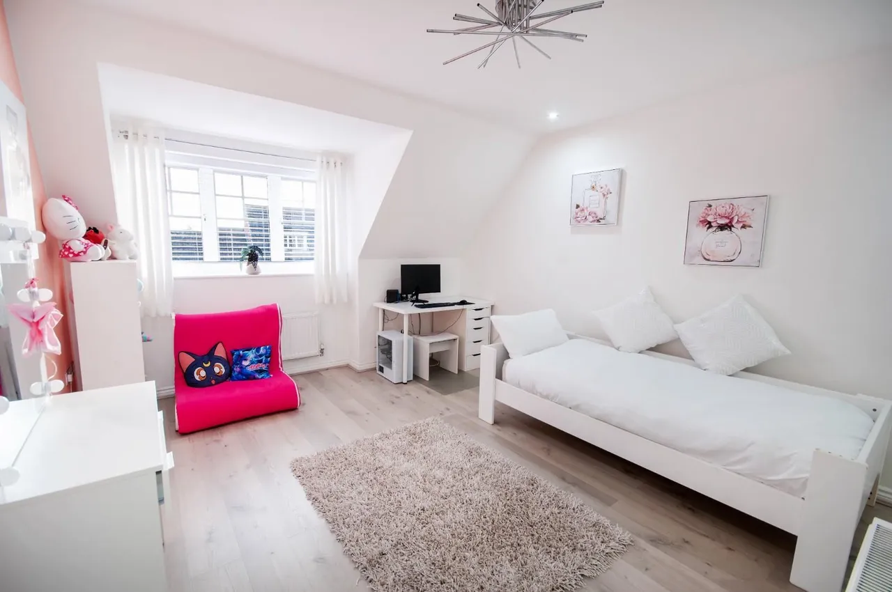 Oakwood Grove, Radcliffe, Manchester, M26 2YL, photo 12