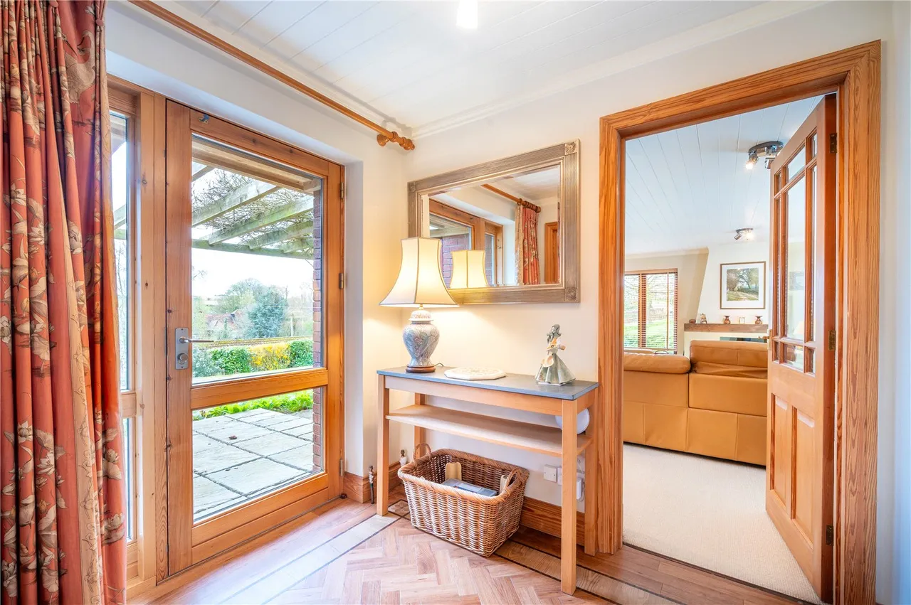 The Maltings, West Ilsley, Newbury, Berkshire, RG20 7AX, photo 11