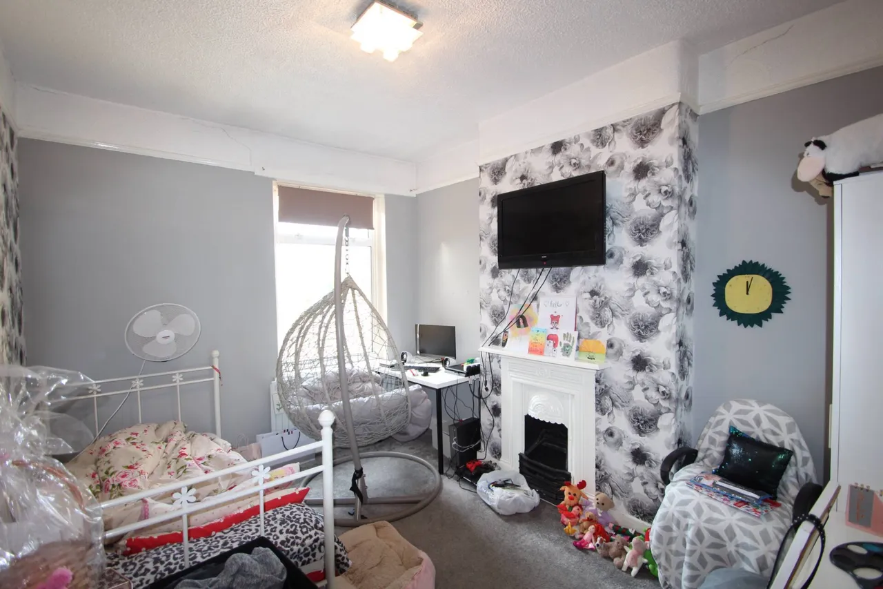 Tonge Road, Sittingbourne, photo 5