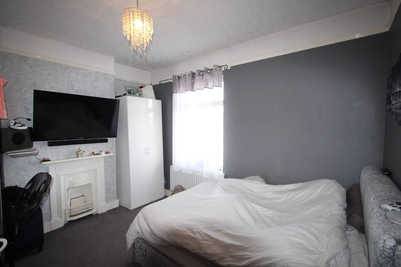 Tonge Road, Sittingbourne, photo 6