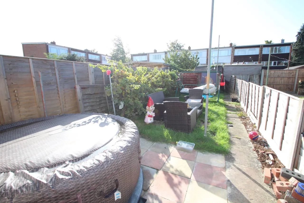Tonge Road, Sittingbourne, photo 9