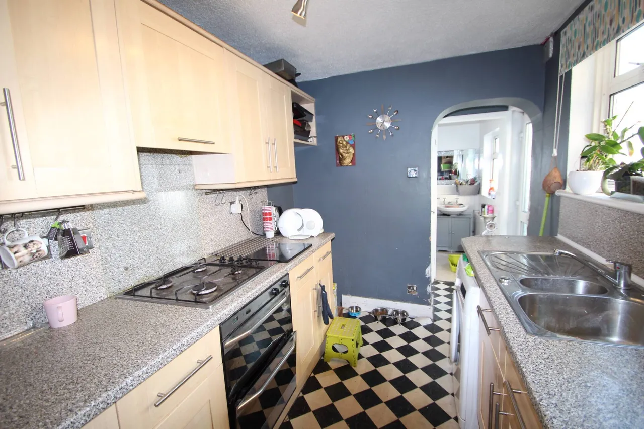 Tonge Road, Sittingbourne, photo 4