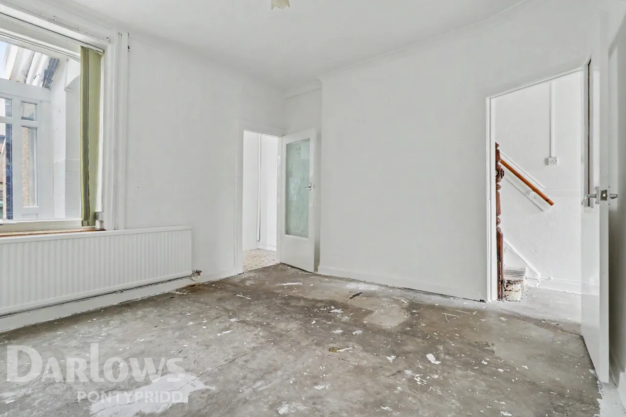 Woodland Terrace, Pontypridd, photo 5