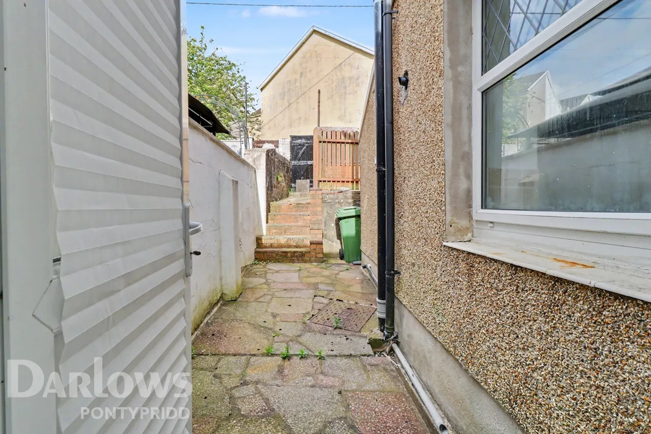 Woodland Terrace, Pontypridd, photo 21