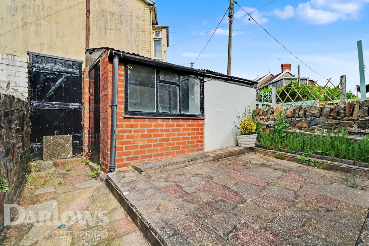 Woodland Terrace, Pontypridd, photo 22