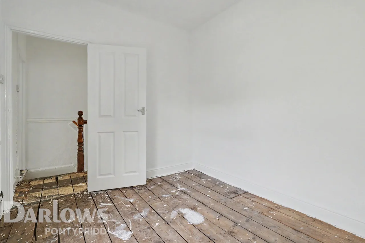 Woodland Terrace, Pontypridd, photo 18