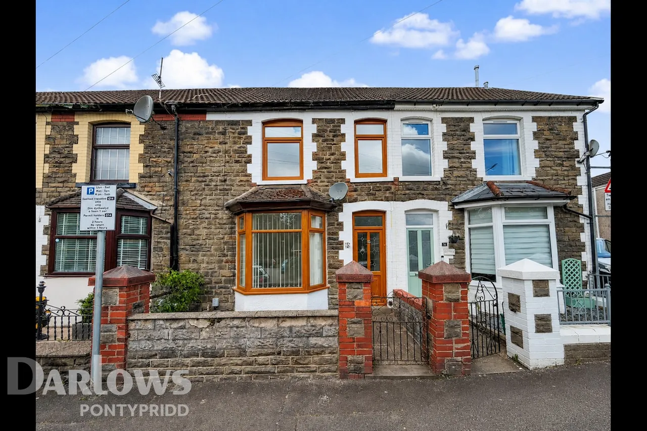 4 bed house for sale, Woodland Terrace, Pontypridd