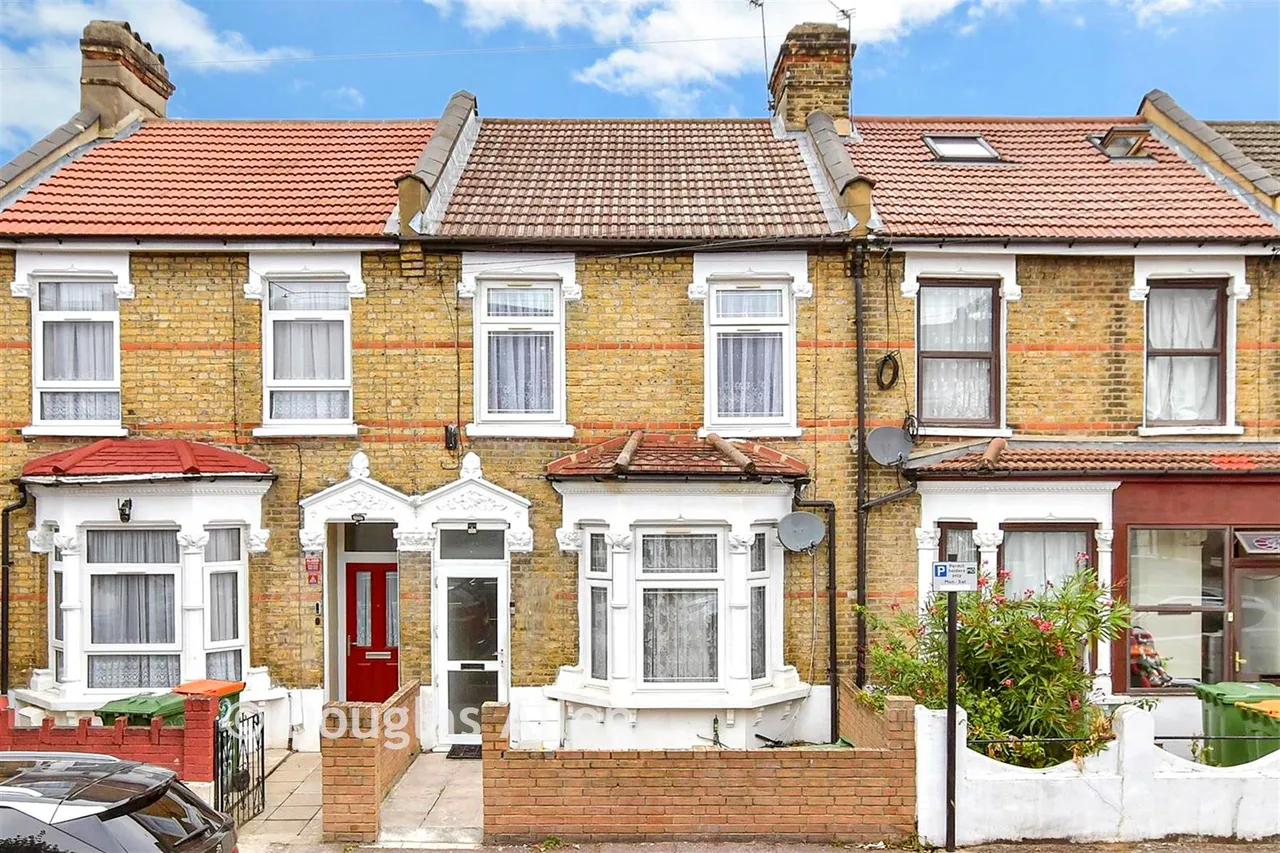 3 bed house for sale, Monega Road, Manor Park, E12