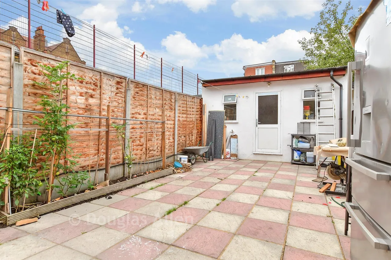 Monega Road, Manor Park, E12, photo 2