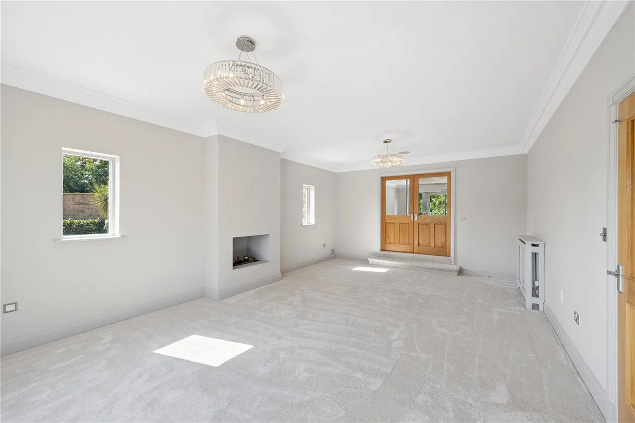 Aberford Road, Barwick In Elmet, LS15, photo 4