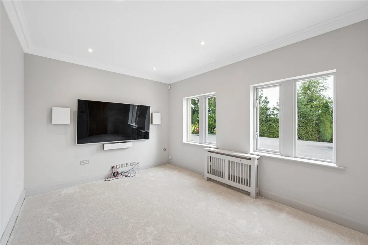 Aberford Road, Barwick In Elmet, LS15, photo 12