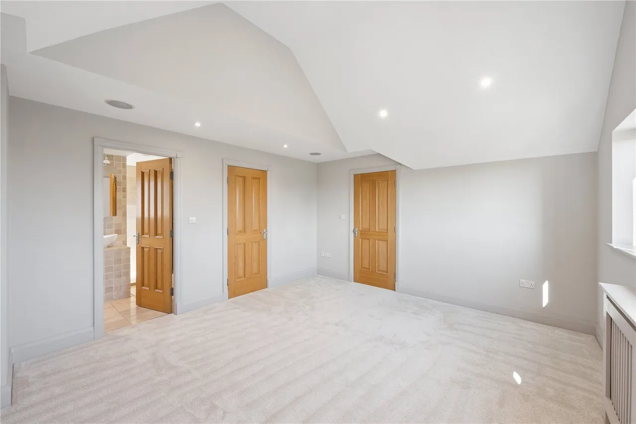 Aberford Road, Barwick In Elmet, LS15, photo 17