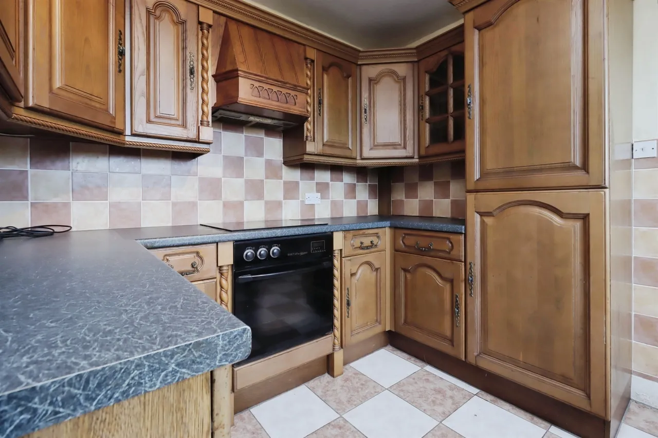 Barton Road, Barton, SY14, photo 7