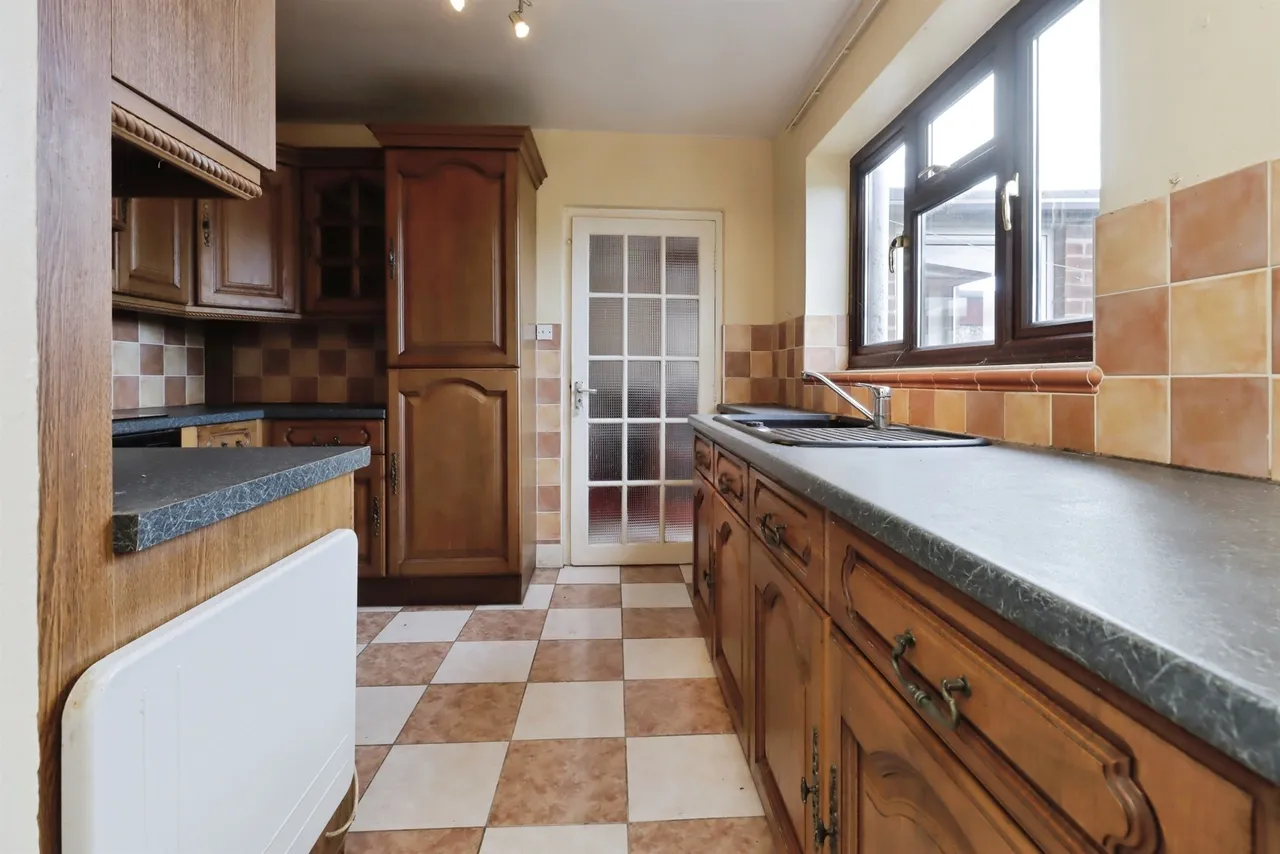 Barton Road, Barton, SY14, photo 6