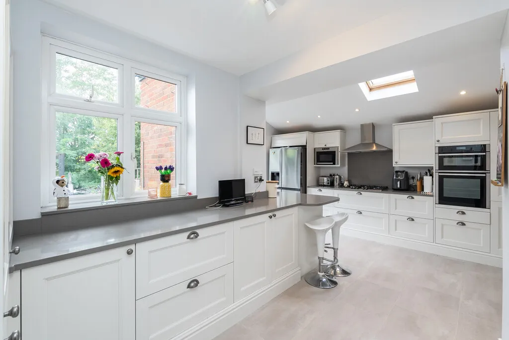 Townfield Road, Dorking, RH4, photo 3
