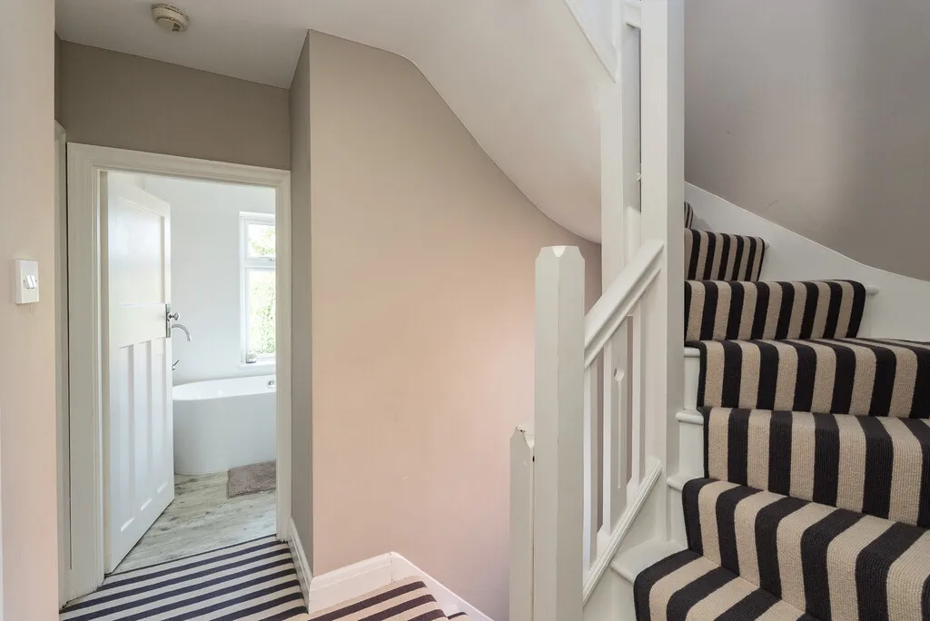 Townfield Road, Dorking, RH4, photo 15