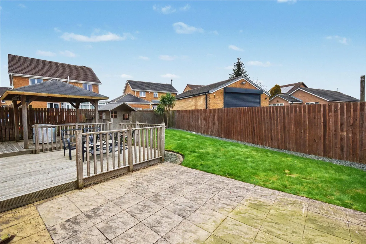 Redhill Chase, Castleford, WF10, photo 19