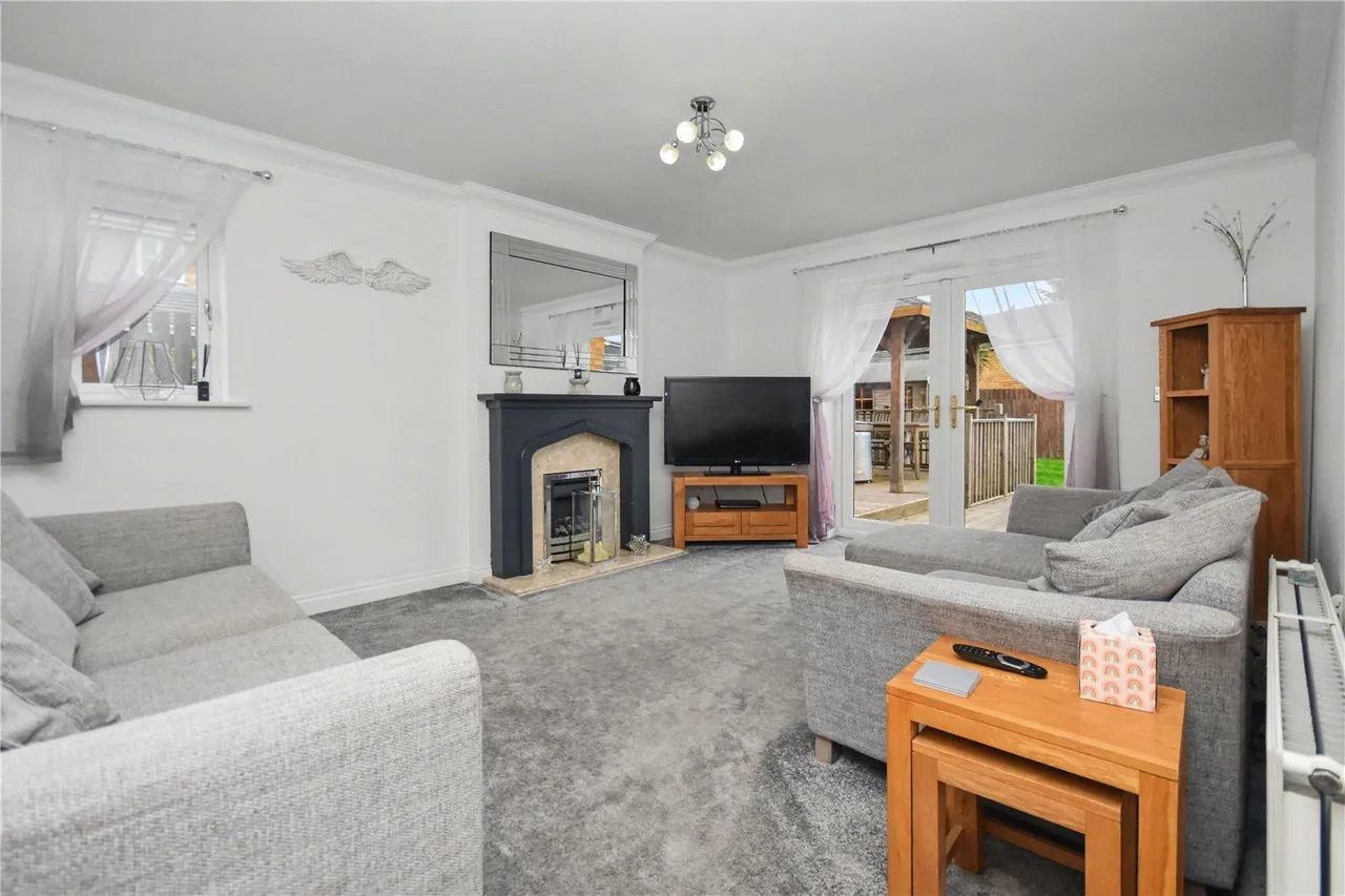 Redhill Chase, Castleford, WF10, photo 2