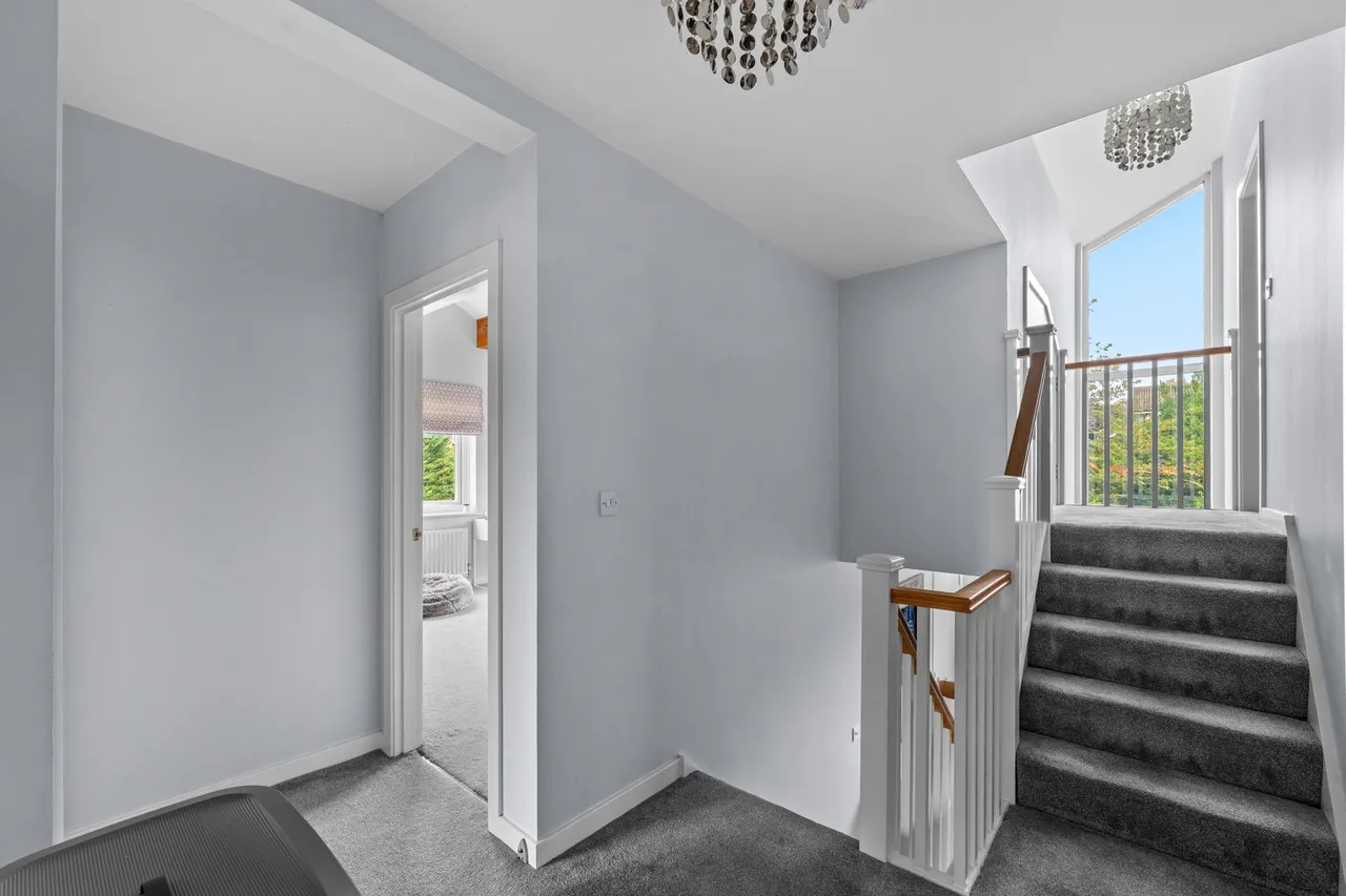 Geralds Grove, Banstead, SM7, photo 9