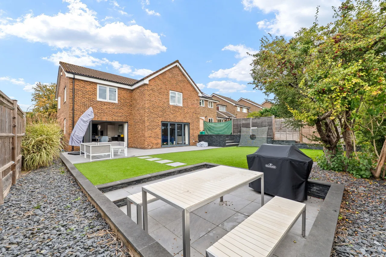 Geralds Grove, Banstead, SM7, photo 24