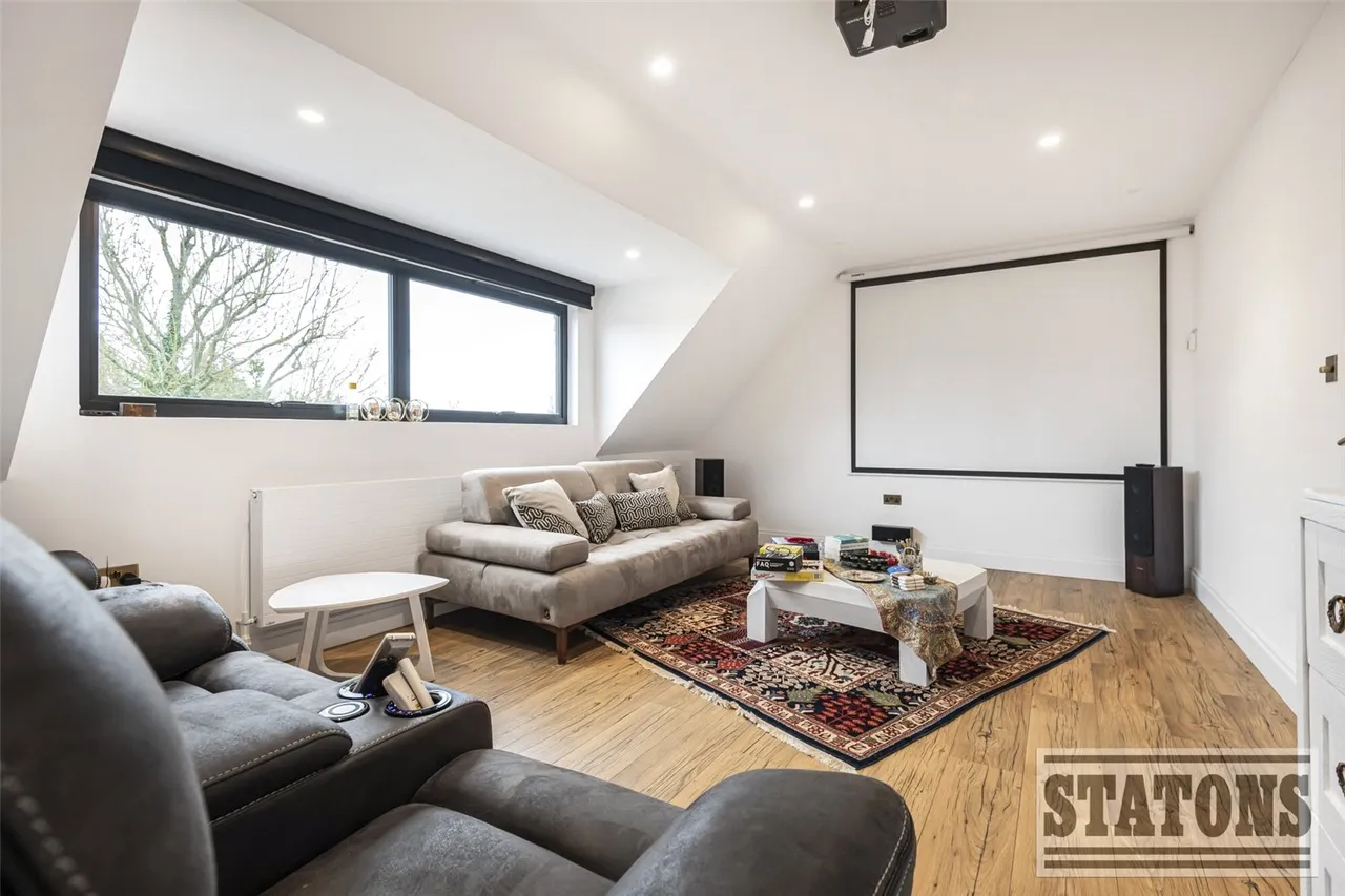 Friern Barnet Lane, Whetstone, London, N20 0NN, photo 24