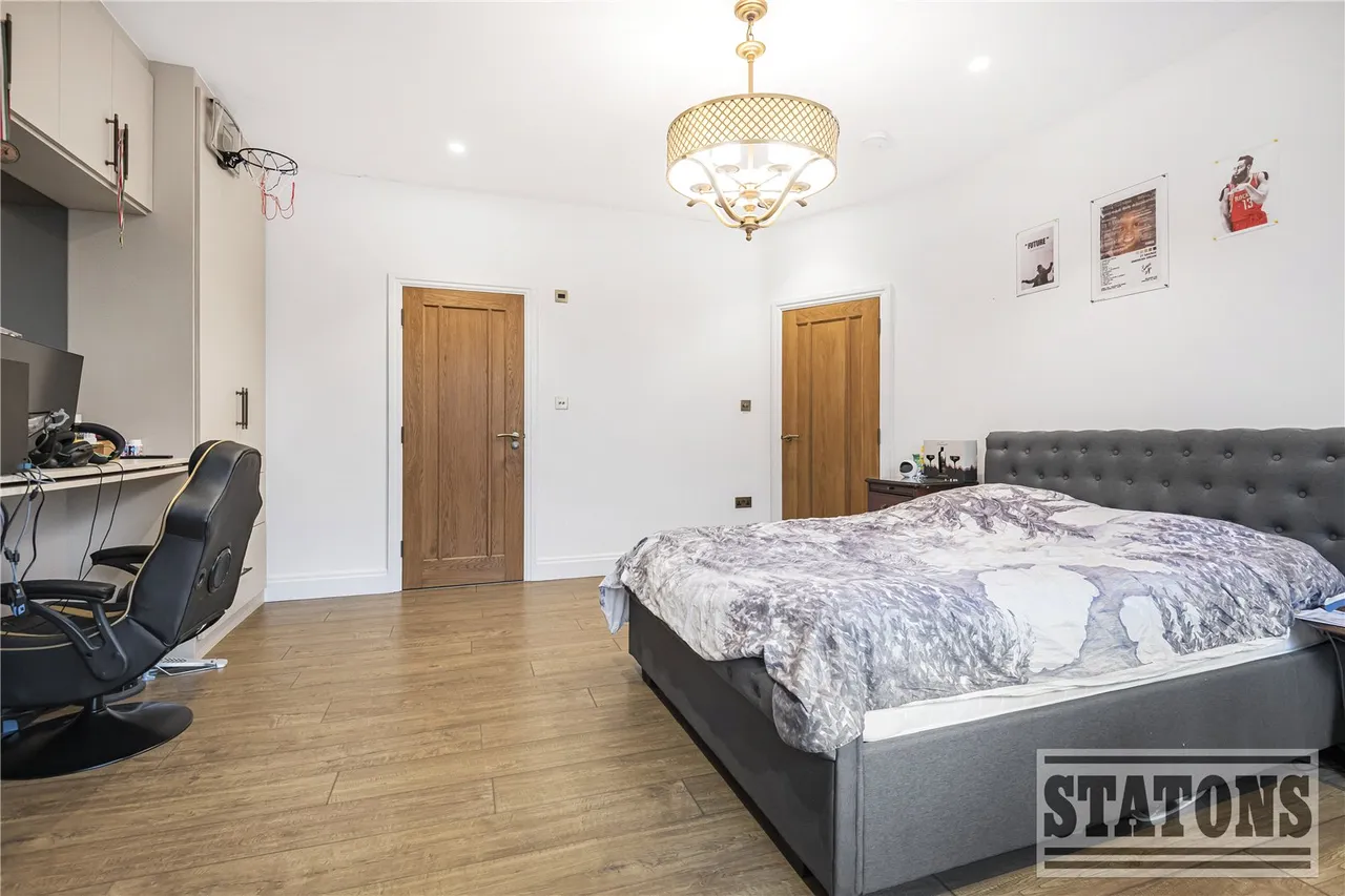 Friern Barnet Lane, Whetstone, London, N20 0NN, photo 17
