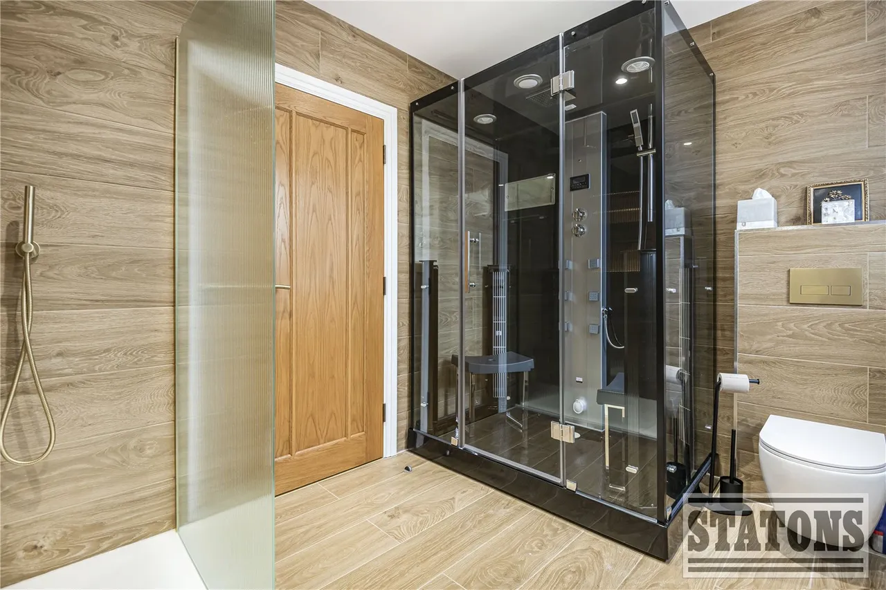 Friern Barnet Lane, Whetstone, London, N20 0NN, photo 20