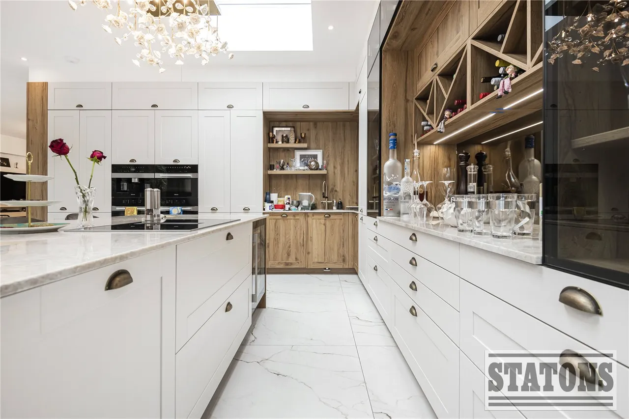 Friern Barnet Lane, Whetstone, London, N20 0NN, photo 4