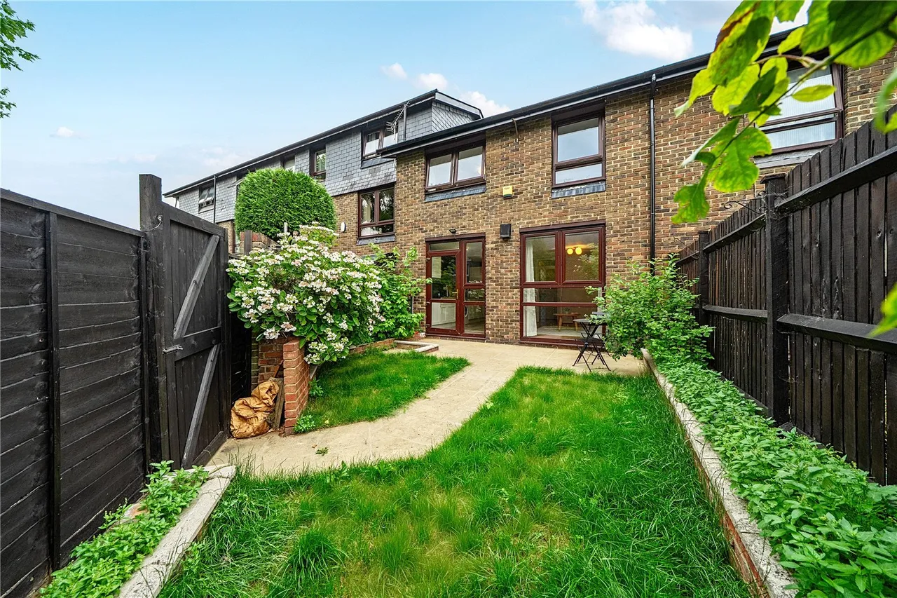 Manaton Close, SE15, photo 4
