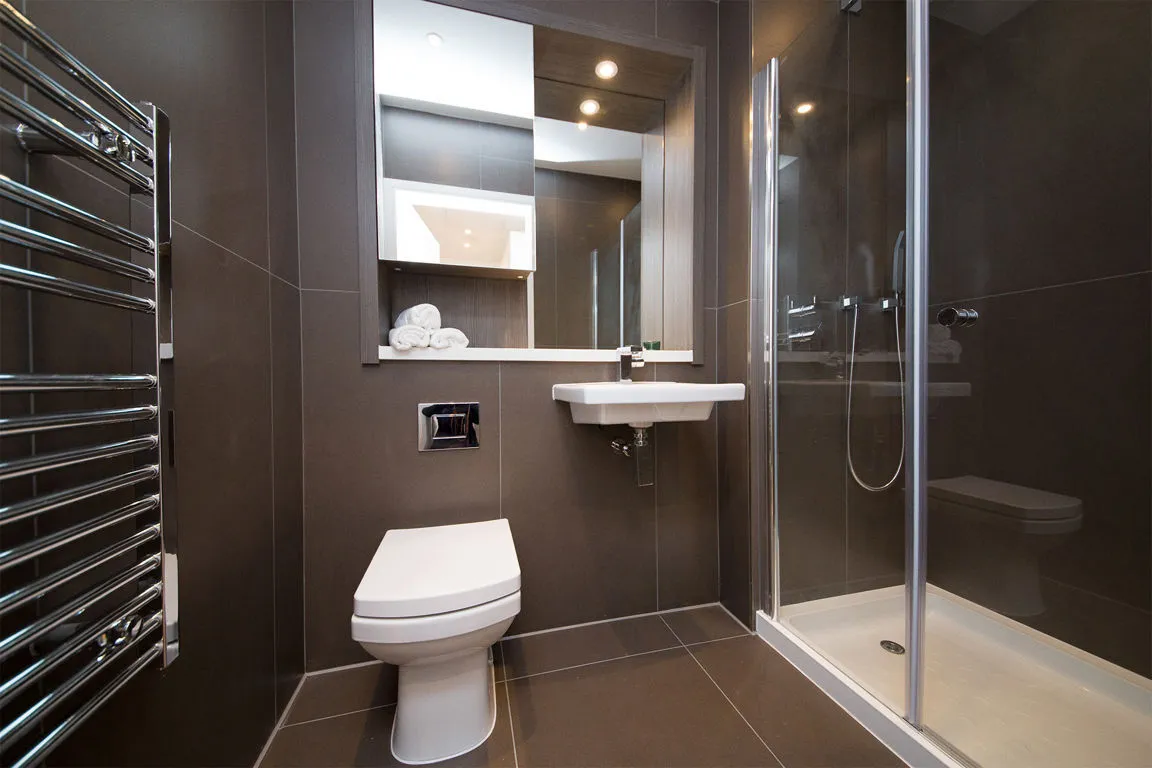 Staines Road, Hounslow, photo 6