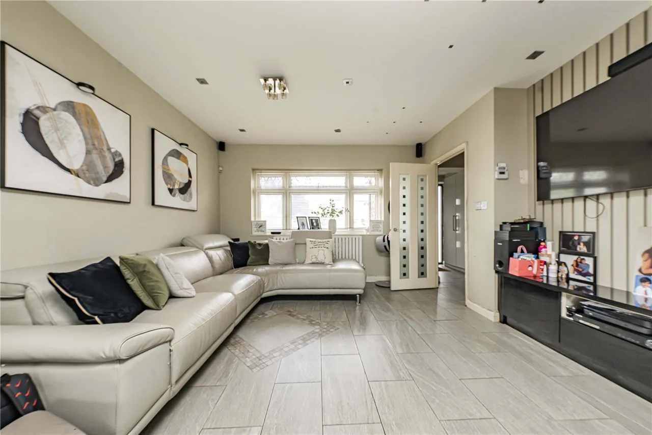Coleridge Way, West Drayton, UB7, photo 2