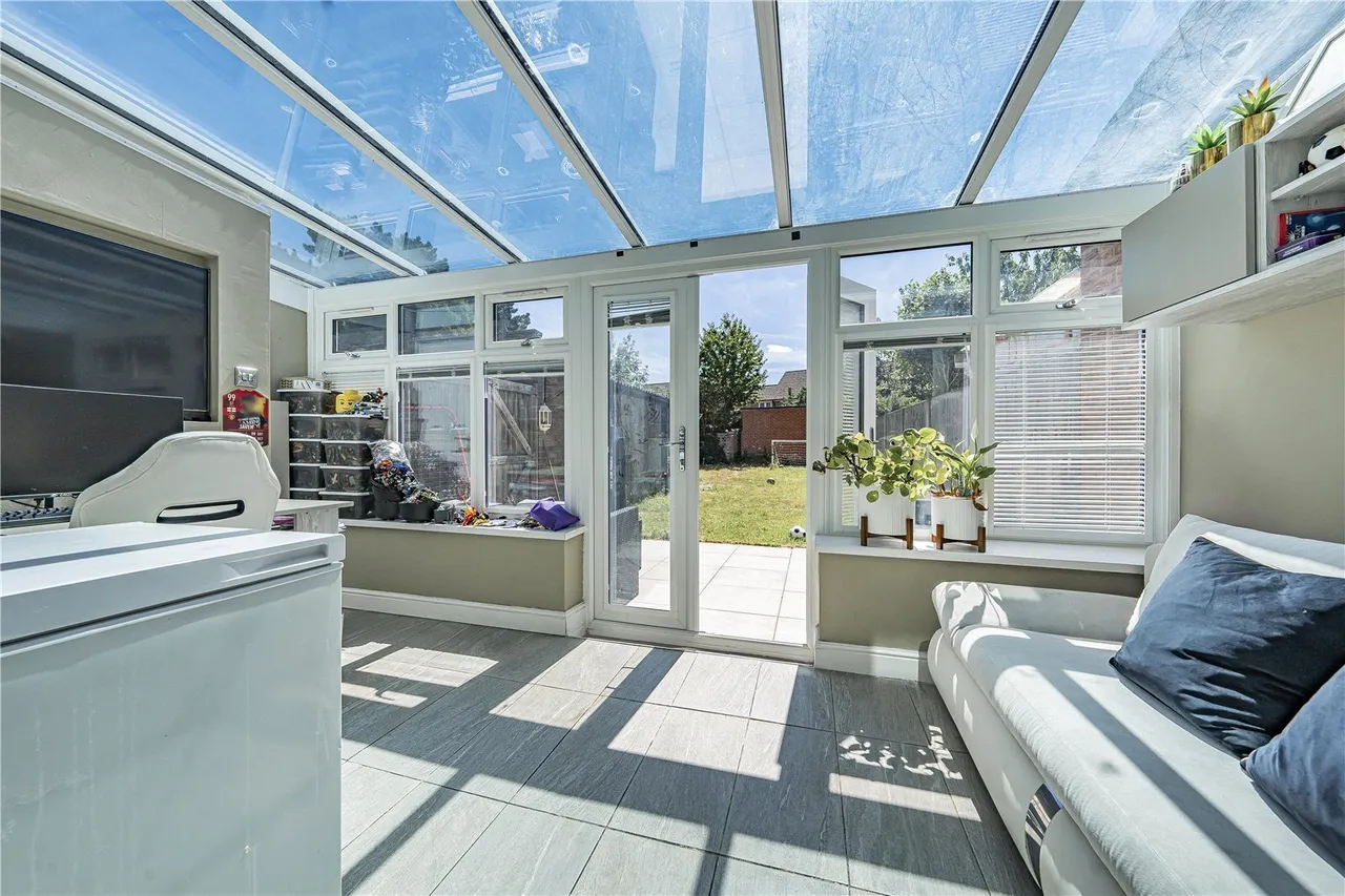 Coleridge Way, West Drayton, UB7, photo 4