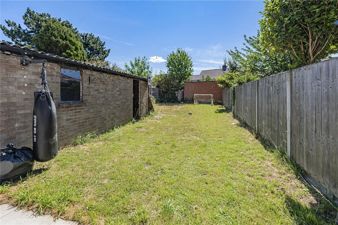 Coleridge Way, West Drayton, UB7, photo 5