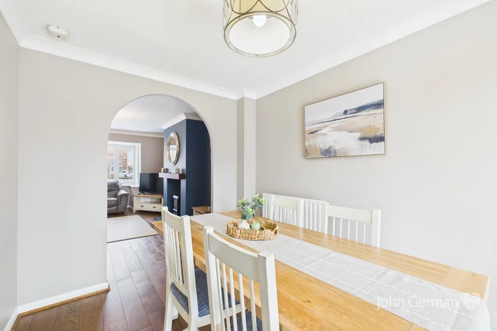 Aintree Close, Branston, photo 6