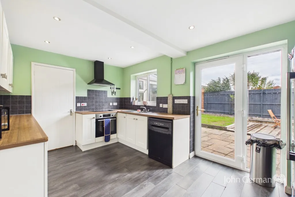Aintree Close, Branston, photo 9