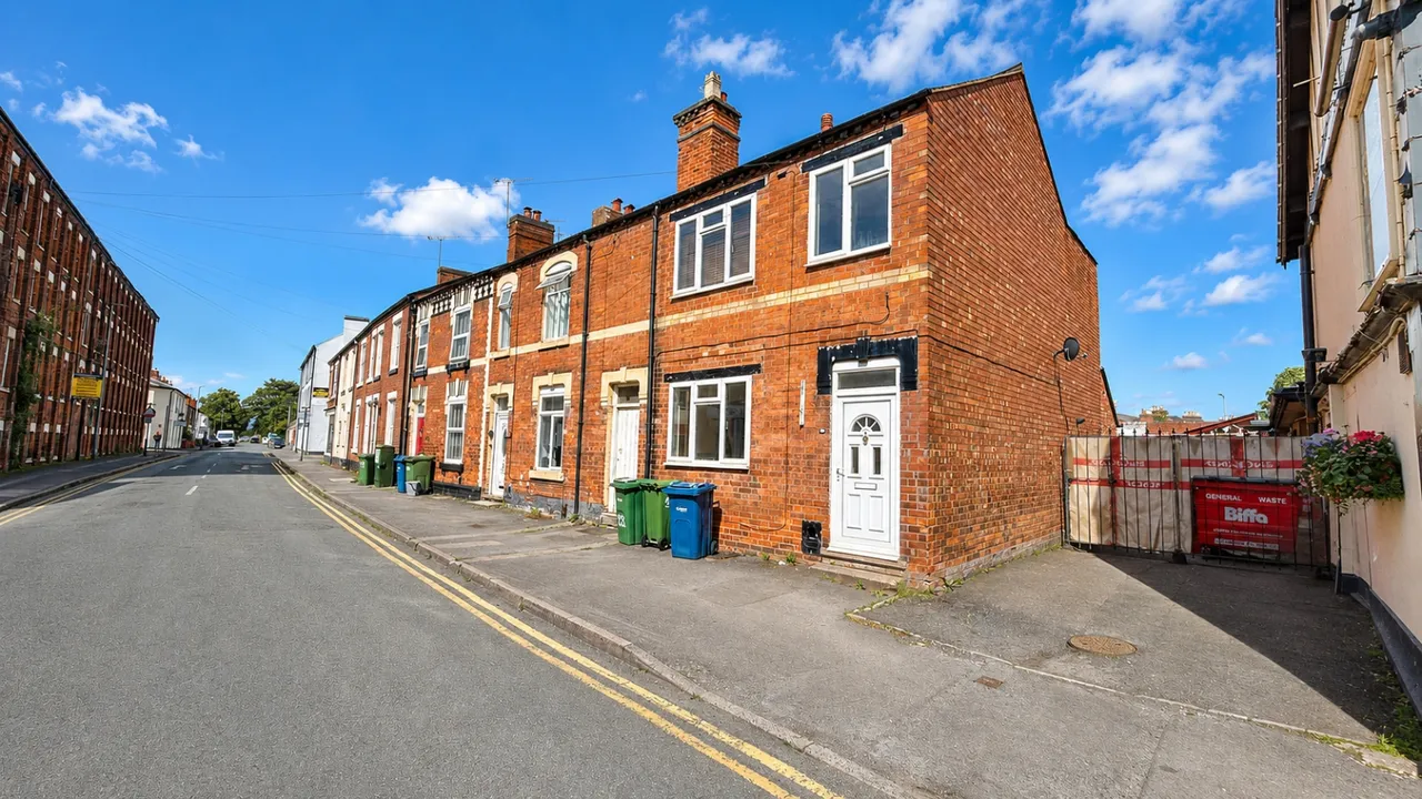 3 bed house for sale, Marston Road, Stafford, ST16