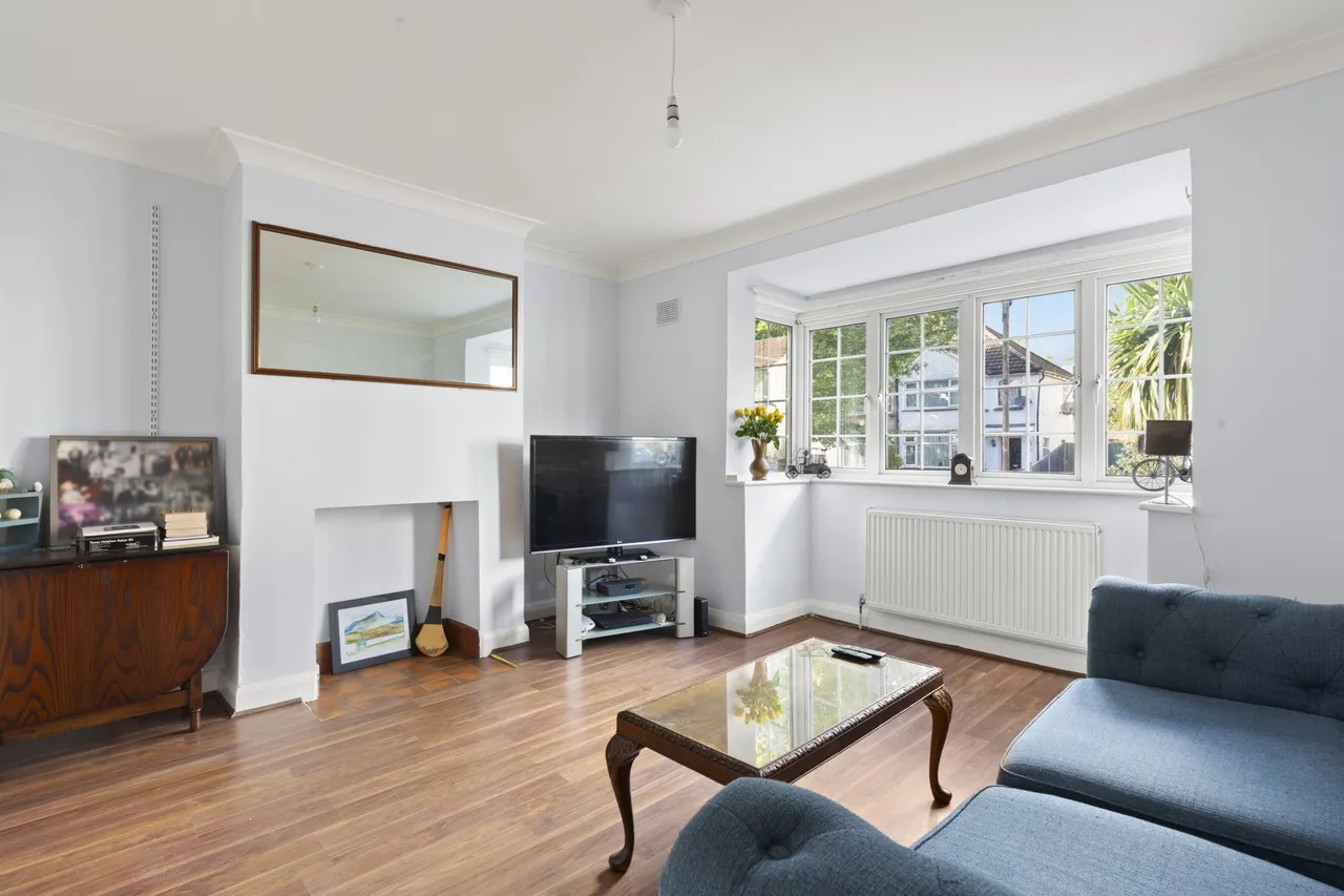 Beresford Avenue, Hanwell, W7 3AJ, photo 2