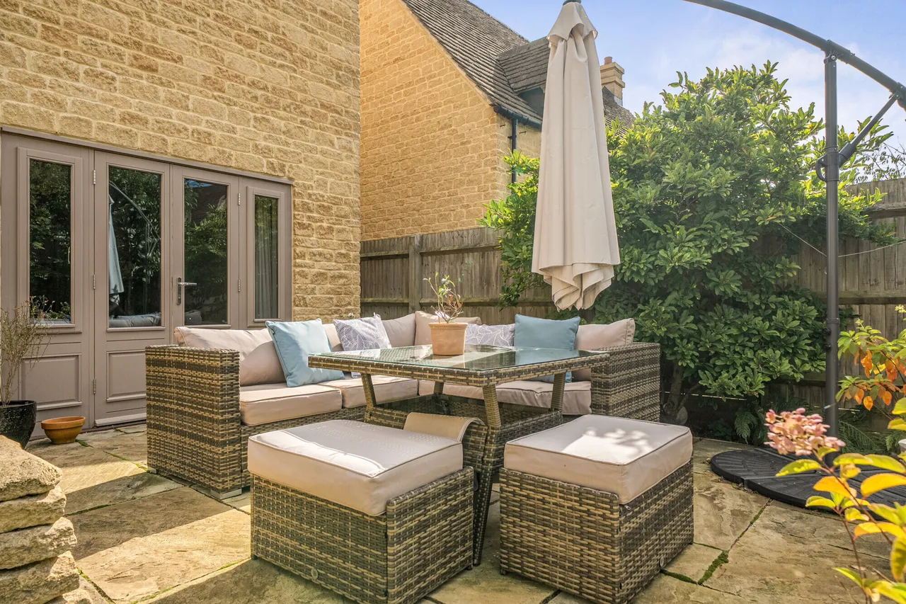 Griffiths Close, Cirencester, GL7, photo 19