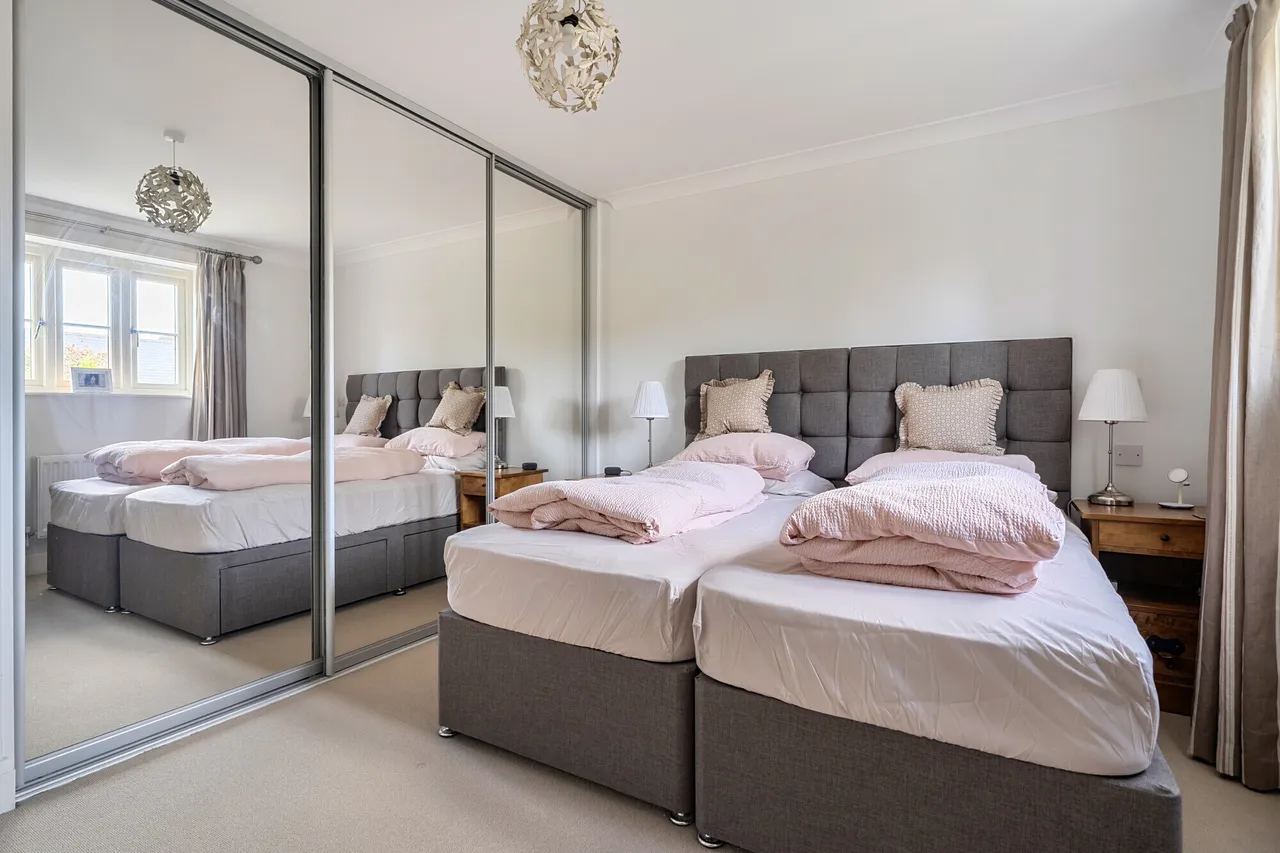 Griffiths Close, Cirencester, GL7, photo 12
